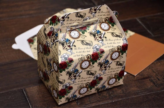 Alice in Wonderland Pattern Favor Boxes / Treat Boxes / Gift Boxes