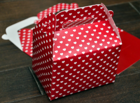 Valentine's Day Red Heart Pattern Favor Boxes / Treat Boxes / Gift Boxes